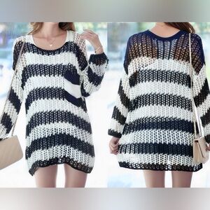 HOLD TIDE || Crochet Knit Pocketed Pullover Tunic in Navy + White - O/S